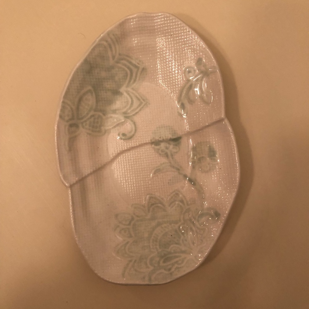 Anthropologie soap dish
